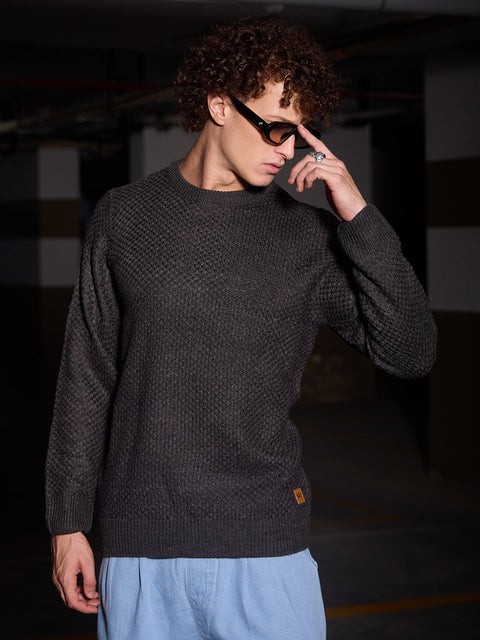 XYNG Solid Knitted Pullover Sweater