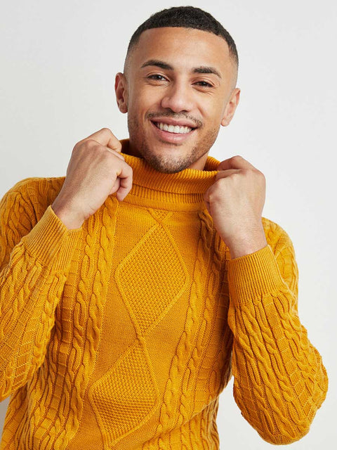 Behookd Relaxed Cable-Knit Pullover Sweater