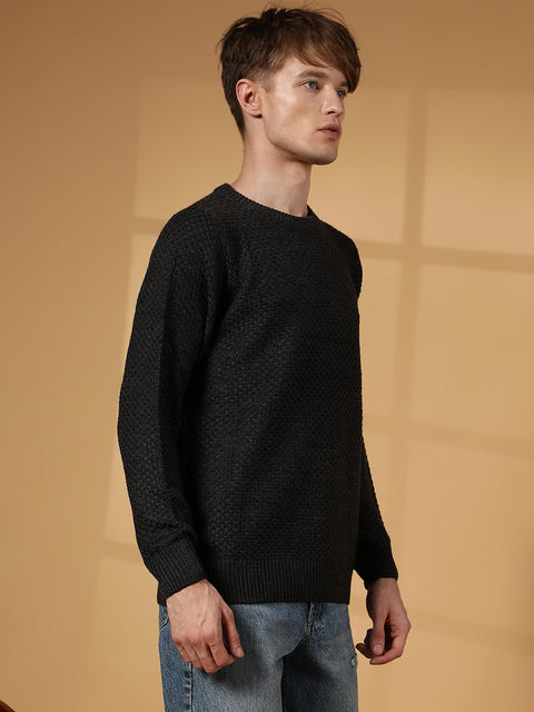 XYNG Solid Knitted Pullover Sweater
