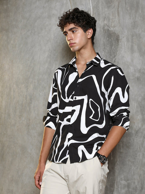 JINX Contrast-Graffiti Imprint Shirt
