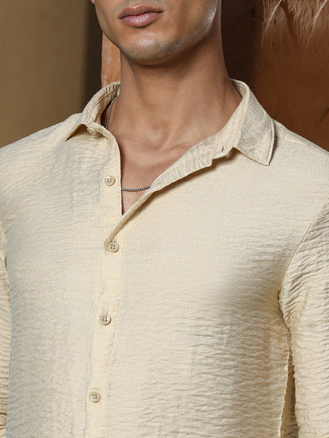 Hooked Solid Creased-Tactile Shirt