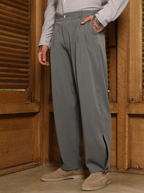 Behookd Lightweight - Straight-Cuffed Pleated Trousers
