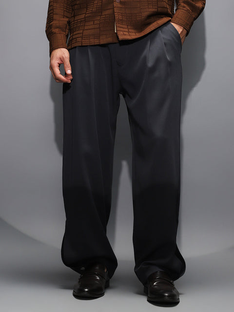 Behookd Lightweight - Pleated Cuffed Trousers