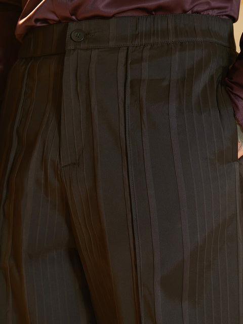 Game Face Lightweight - Unbalanced-Ridge Straight Trousers