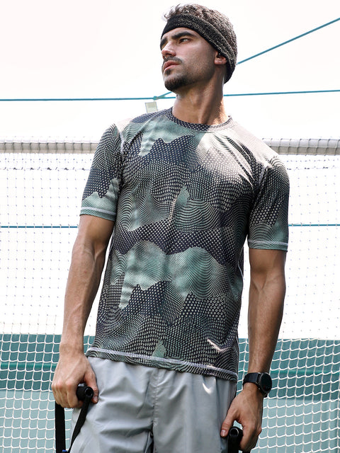 TheOddOnes Abstract-Motif Activewear T-Shirt