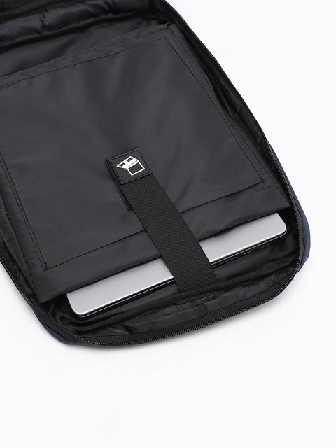 CAHOOT Men's The UrbanMile Backpack - Navy Blue