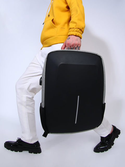 Chaos - The Travel Mate Backpack - Moon Grey:Onyx Black