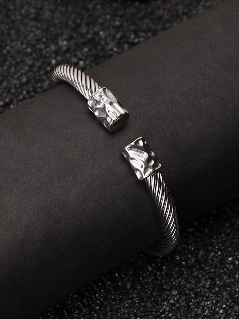 Chaos - The Hammered Cuff Bracelet - Metallic Silver