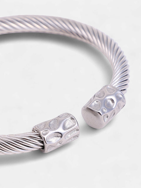 Chaos - The Hammered Cuff Bracelet - Metallic Silver