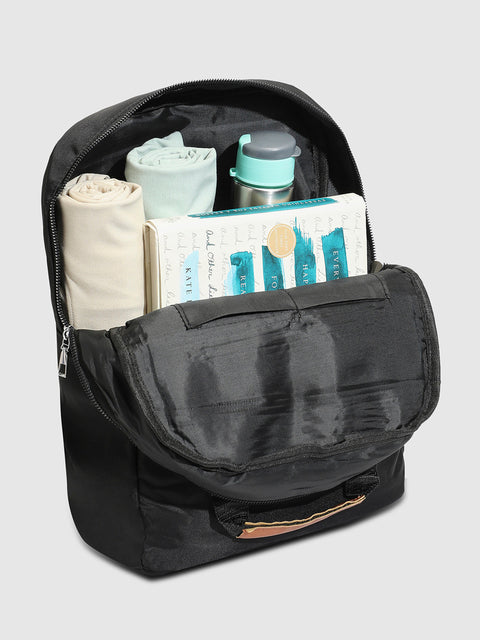 CAHOOT Men's The Contrast Flap Backpack - Jet Black