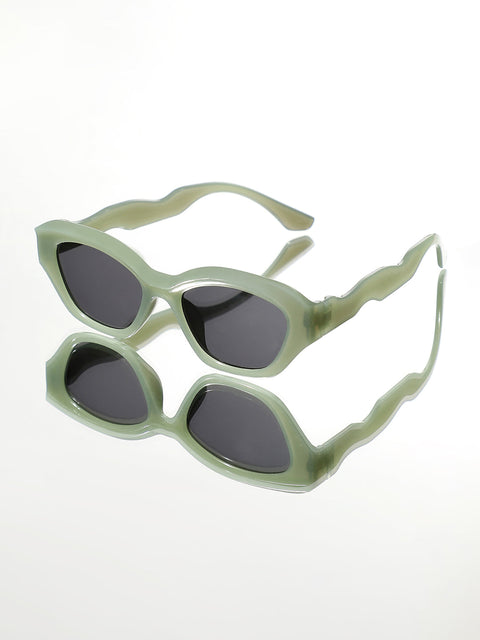 CAHOOT The Swirly Cateye Sunglass Olive Green