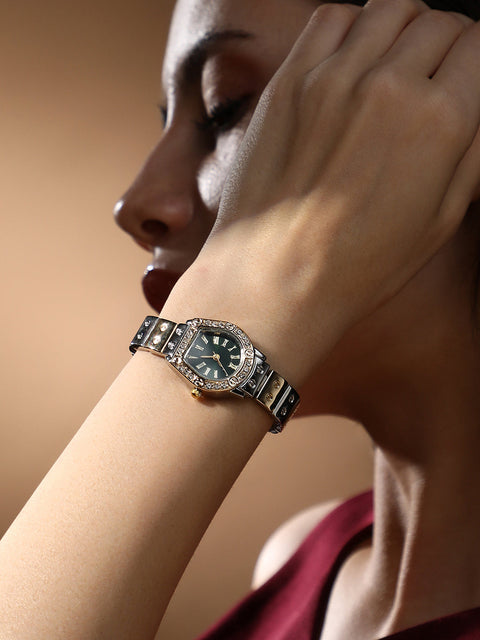 Sohi - The Slim Torque-Roman Asymmetric Watch - Metallic Silver & California Gold