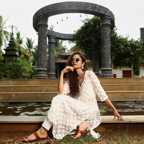 Sauce - Applique Hearts Kurta With Crop And Trousers