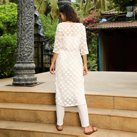 Sauce - Applique Hearts Kurta With Crop And Trousers