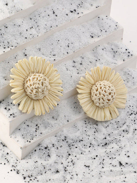 Hot Sauce - The Boho-Sunflower Stud Earrings - Off-White