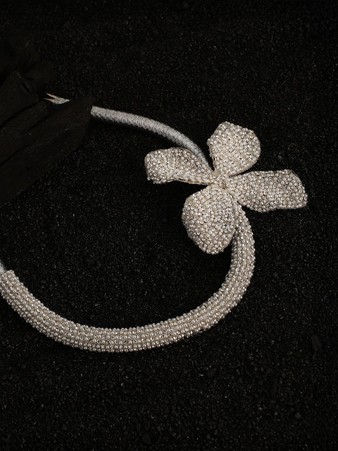 Sohi - The Bling-Petalia Statement Necklace - Crystal Silver