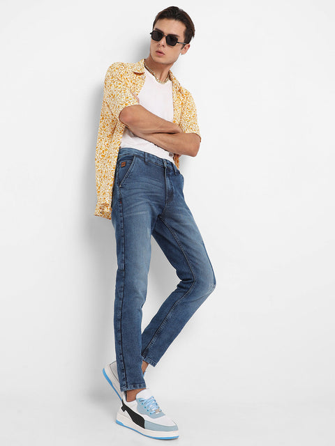 Hooked Distressed Patterned Denim Jeans
