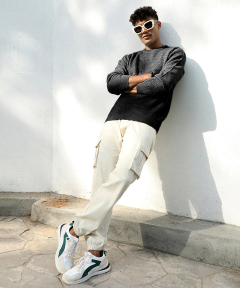 XYNG Solid Knitted Pullover Sweater