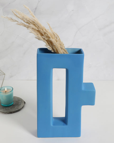 Blue Solid Minimalistic Ceramic Vase | Pack Of 1