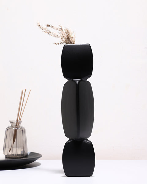 Black Solid Abstract Shaped Minimalistic Ceramic Vase